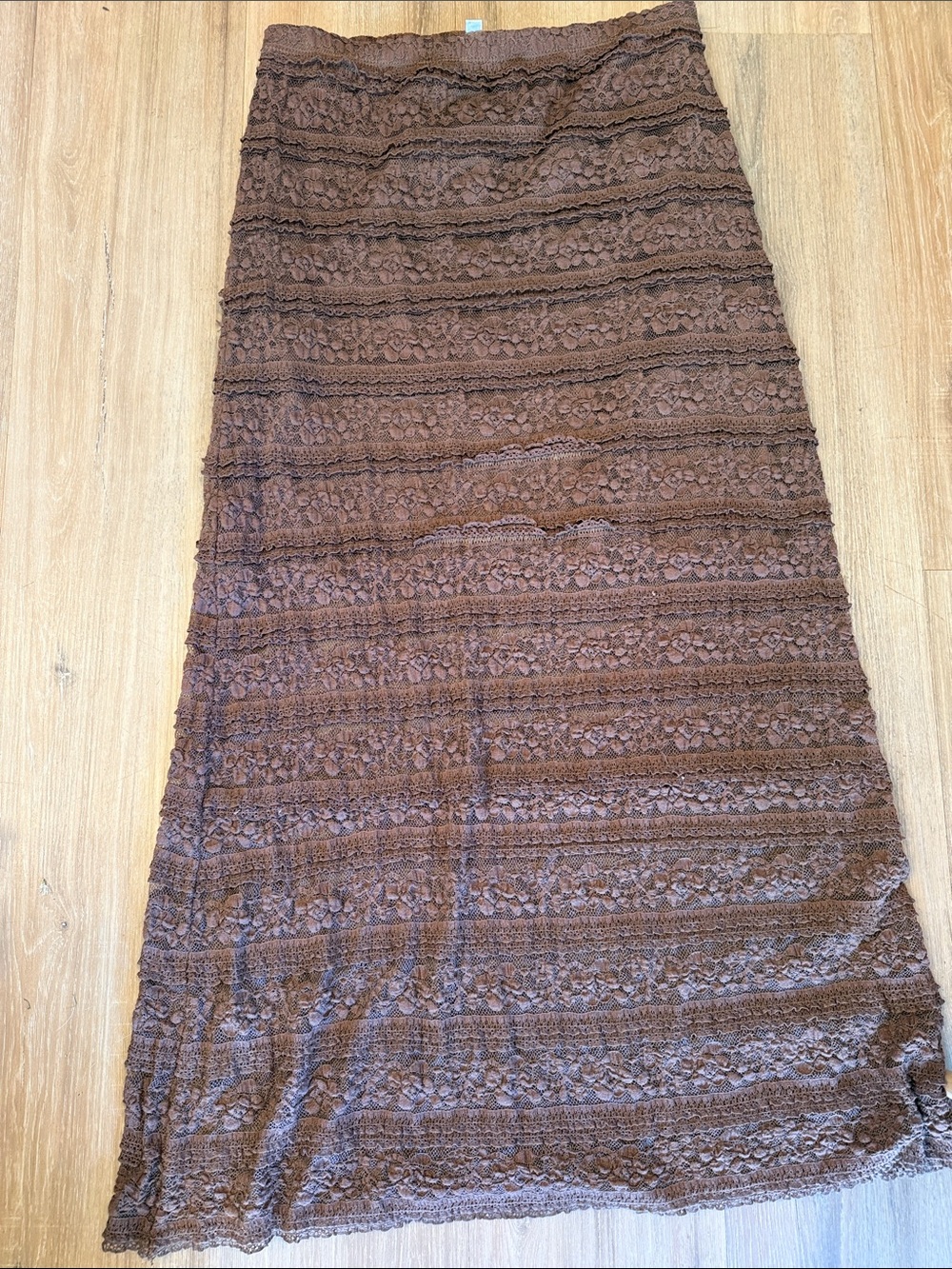 Max Studio Brown Lace Maxi Skirt M, super comfortable & cute w a Tshirt